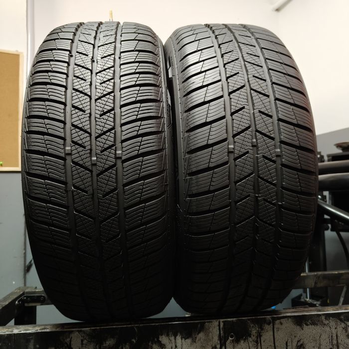 235/50/19 XL Sprzedam parę opon zimowych Barum