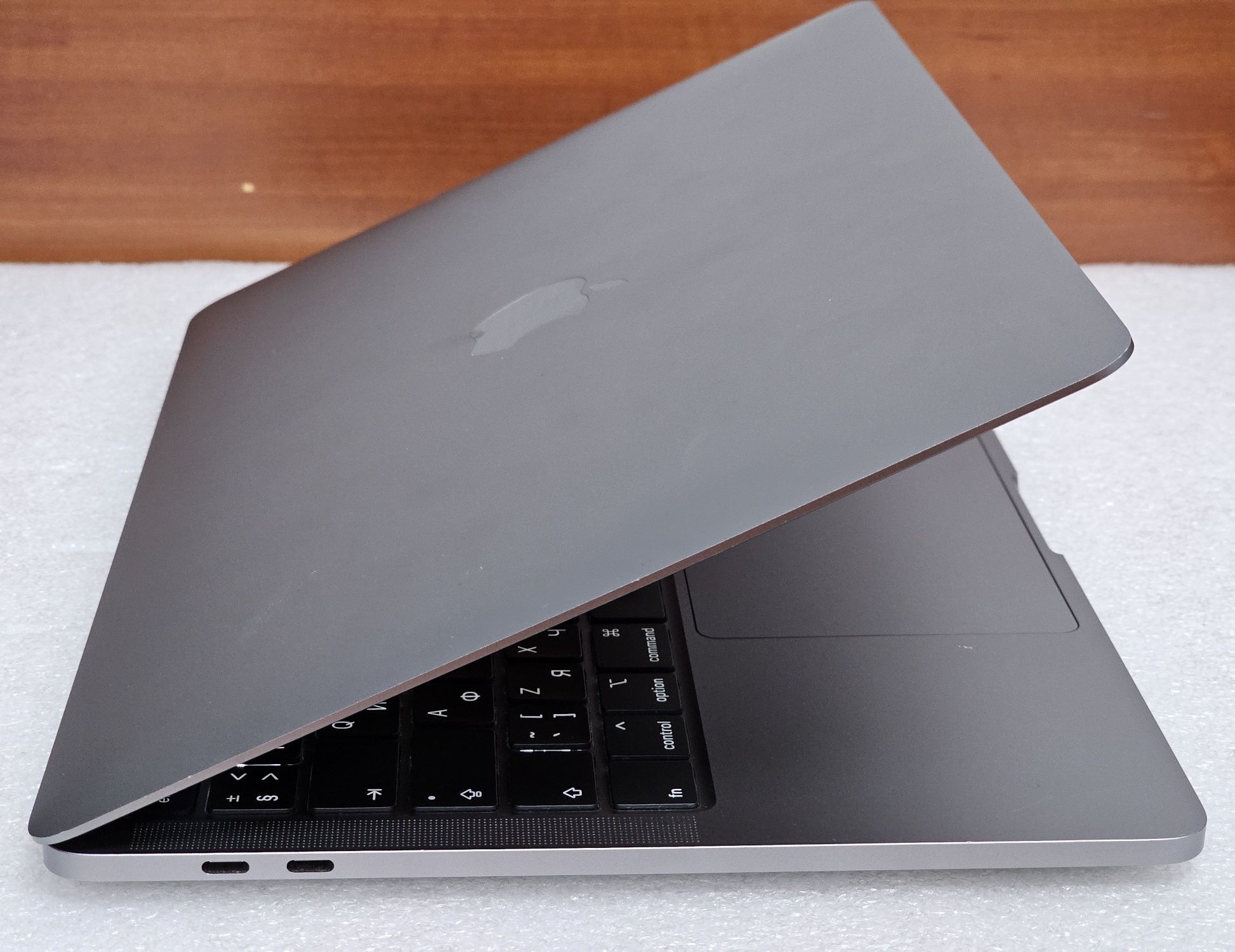 Ноутбук Apple Macbook Pro A2251, core i7, ssd500gb, ram16gb,24164