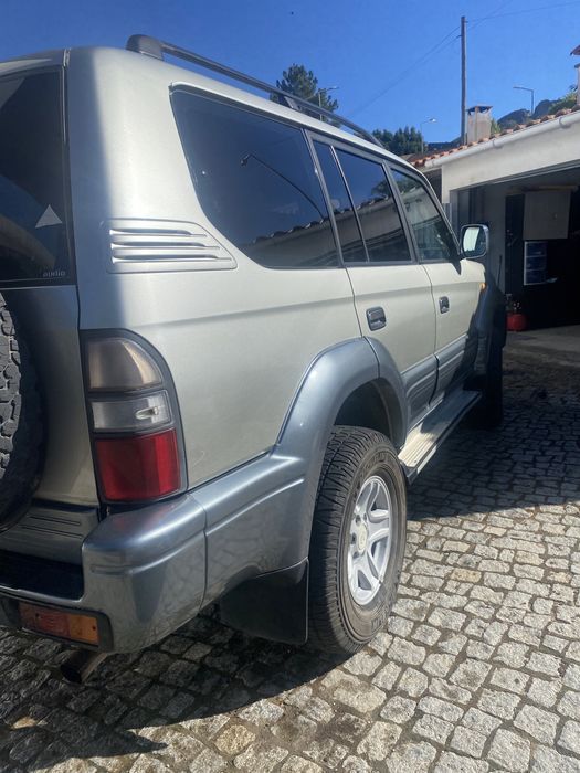 Toyota land cruiser 8lugares todos os extras