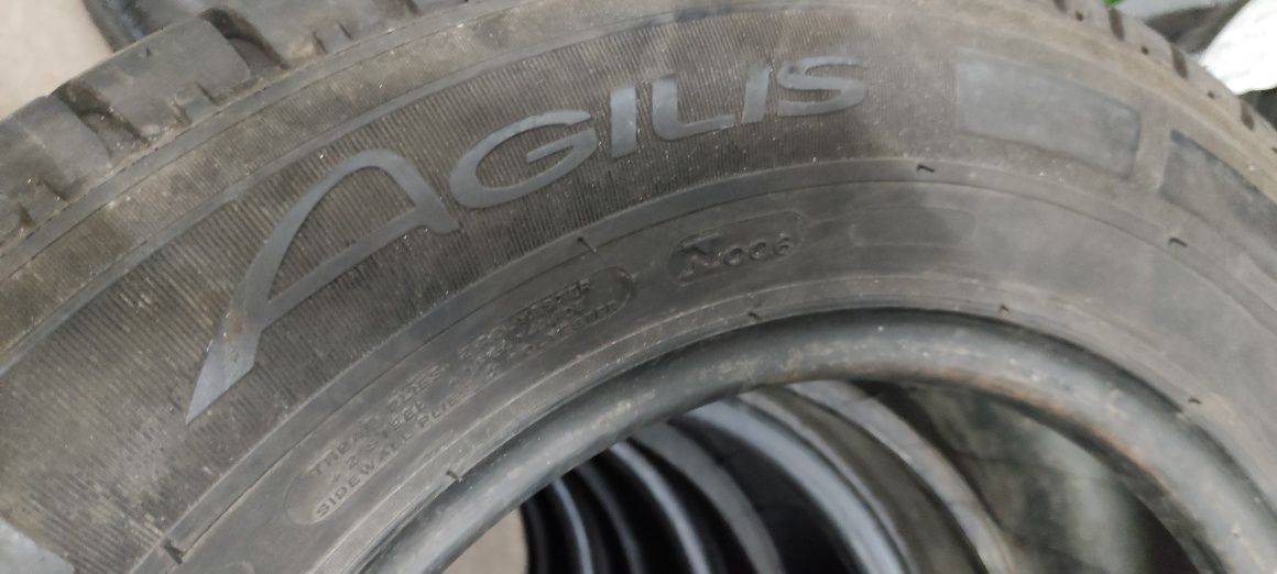 Pneus 235/65r16C Michelin Agilis 75% piso