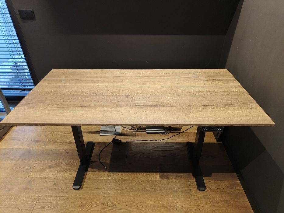 Biurko elektryczne 160x80 dąb halifax tabak
