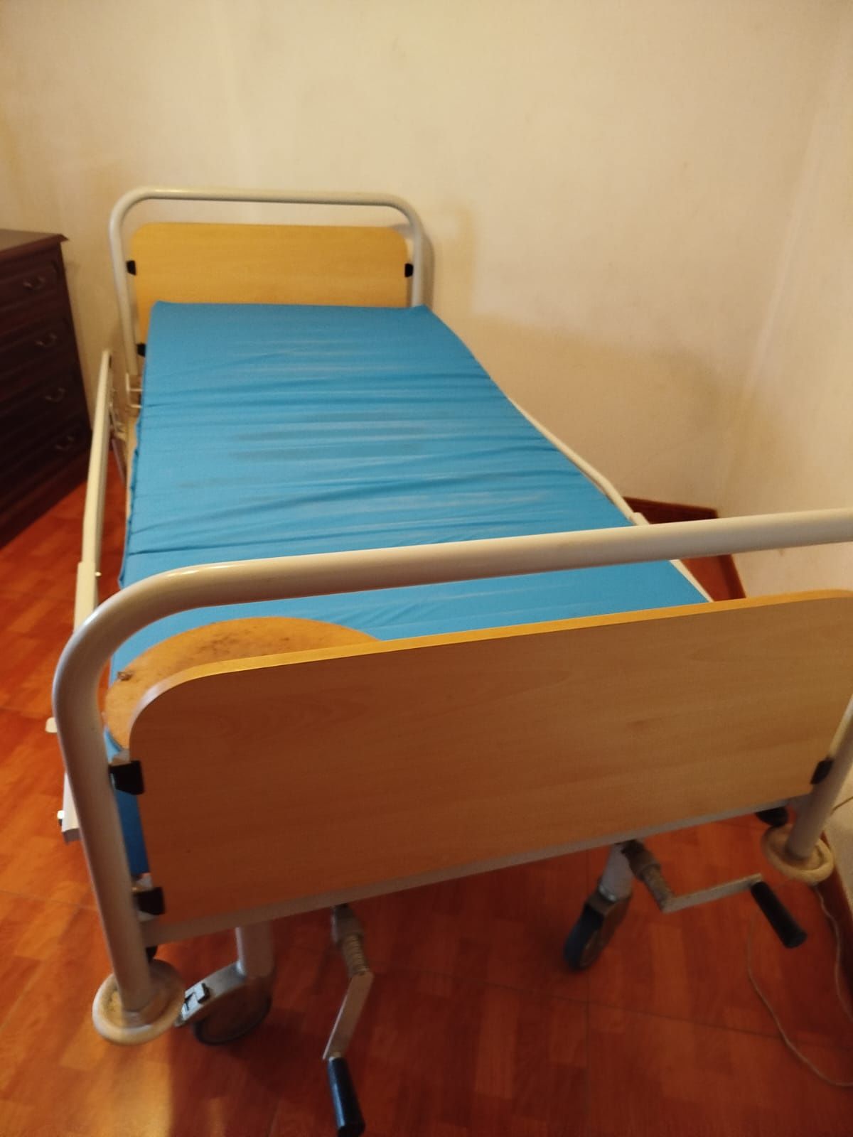 Cama articulada manual