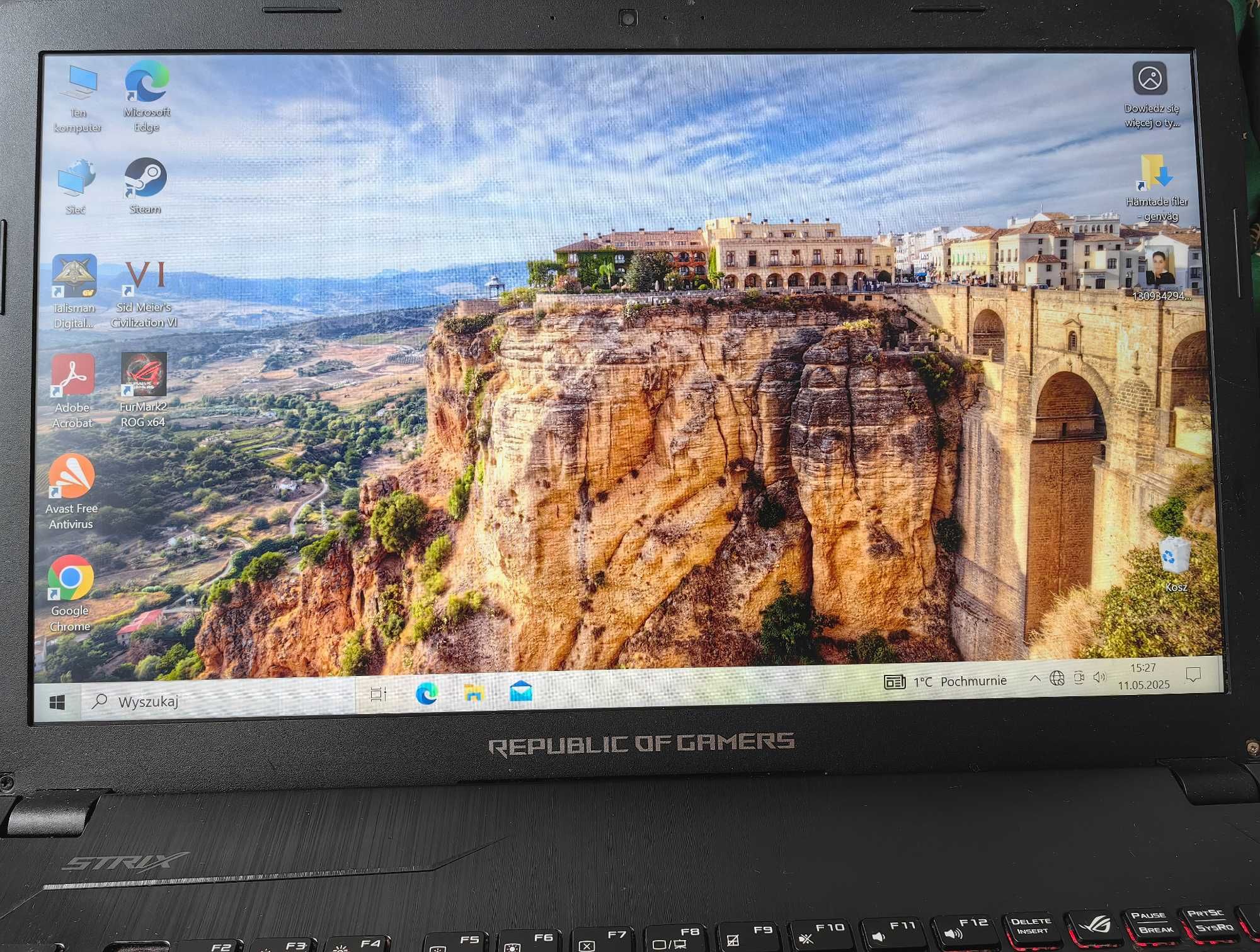 Gamingowy Laptop ASUS ROG Strix GL753VE i7/8GB/1TB/1050Ti, Stan Bdb!