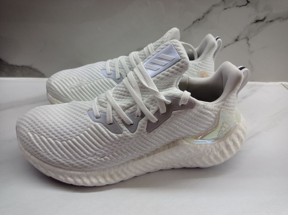 Кросівки Adidas Alphaboost оригінал розмір 42