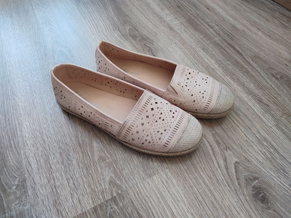 Beżowe espandryle damskie ażurowe balerinki rozmiar 40
