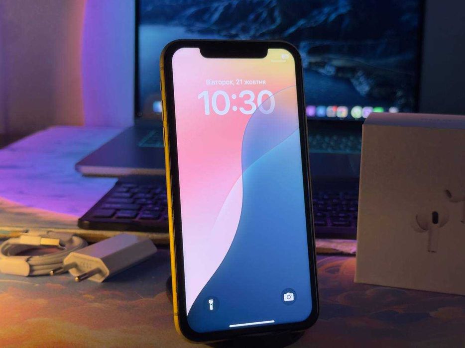 iPhone 11 Yellow Комплект. Ідеальний стан