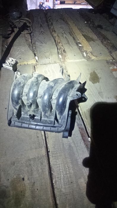 впускной коллектор peugeot 206 1.4 оригинал