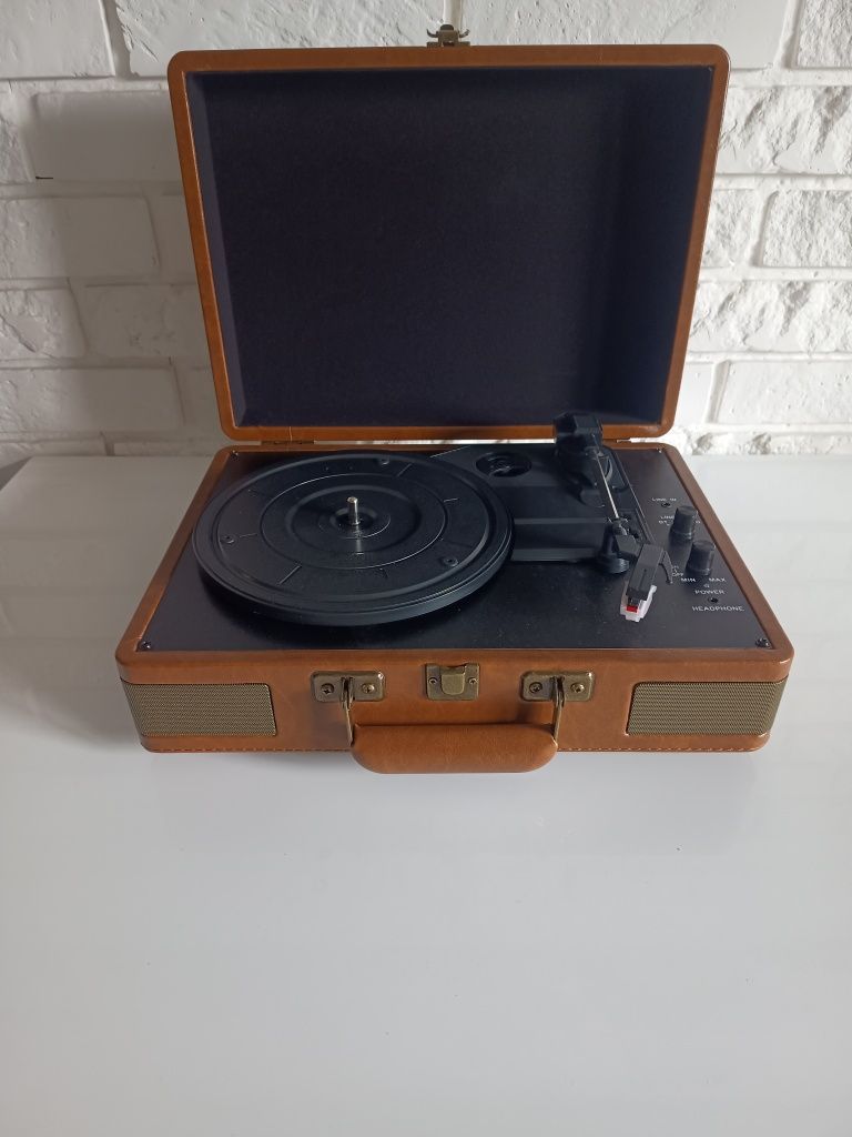 Gramofon retro vintage  Bluetooth R610