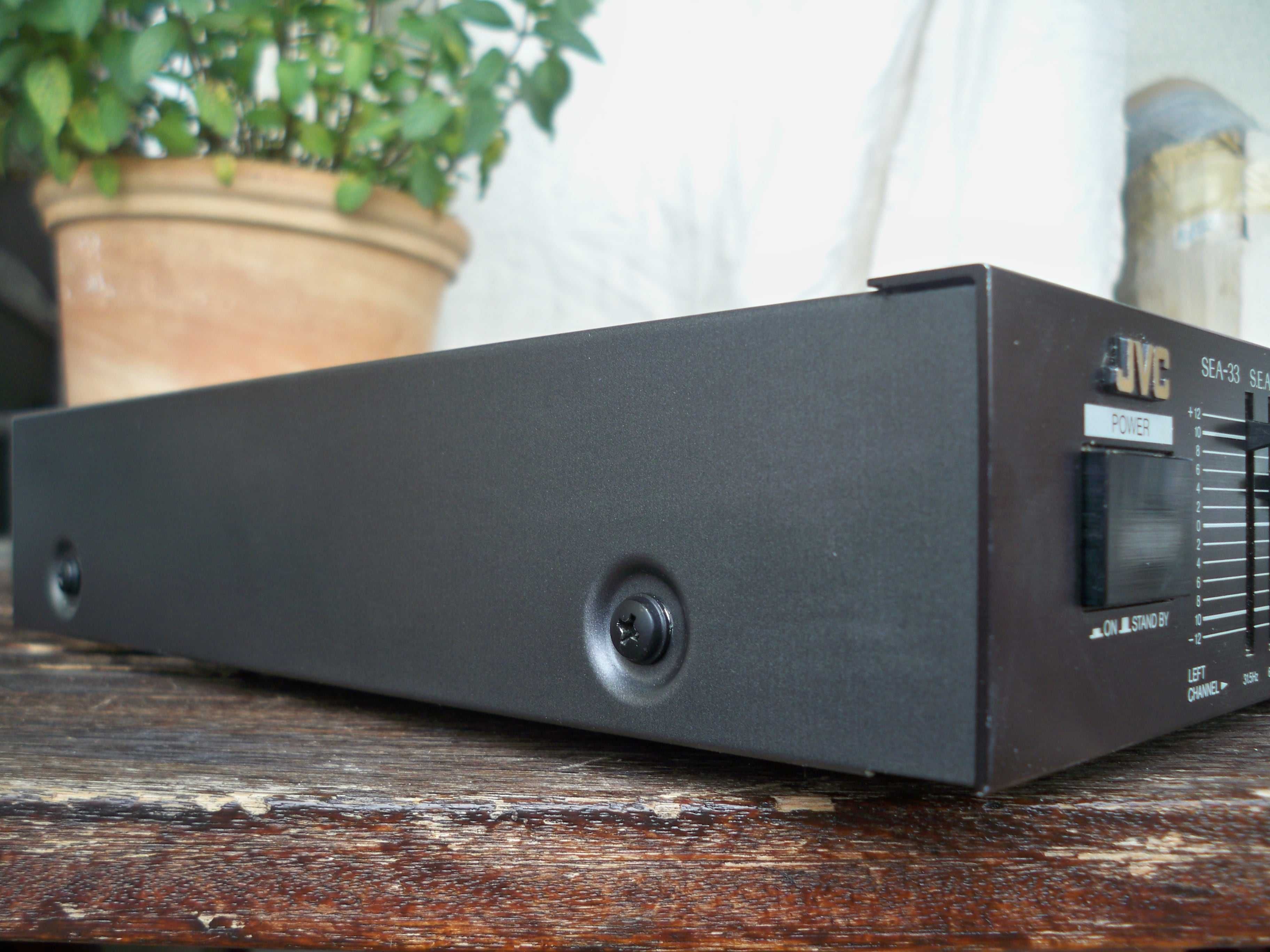 korektor equalizer JVC SEA-33, 2x10 suwaków