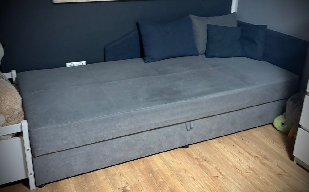 Łóżko/tapczan jednoosobowe