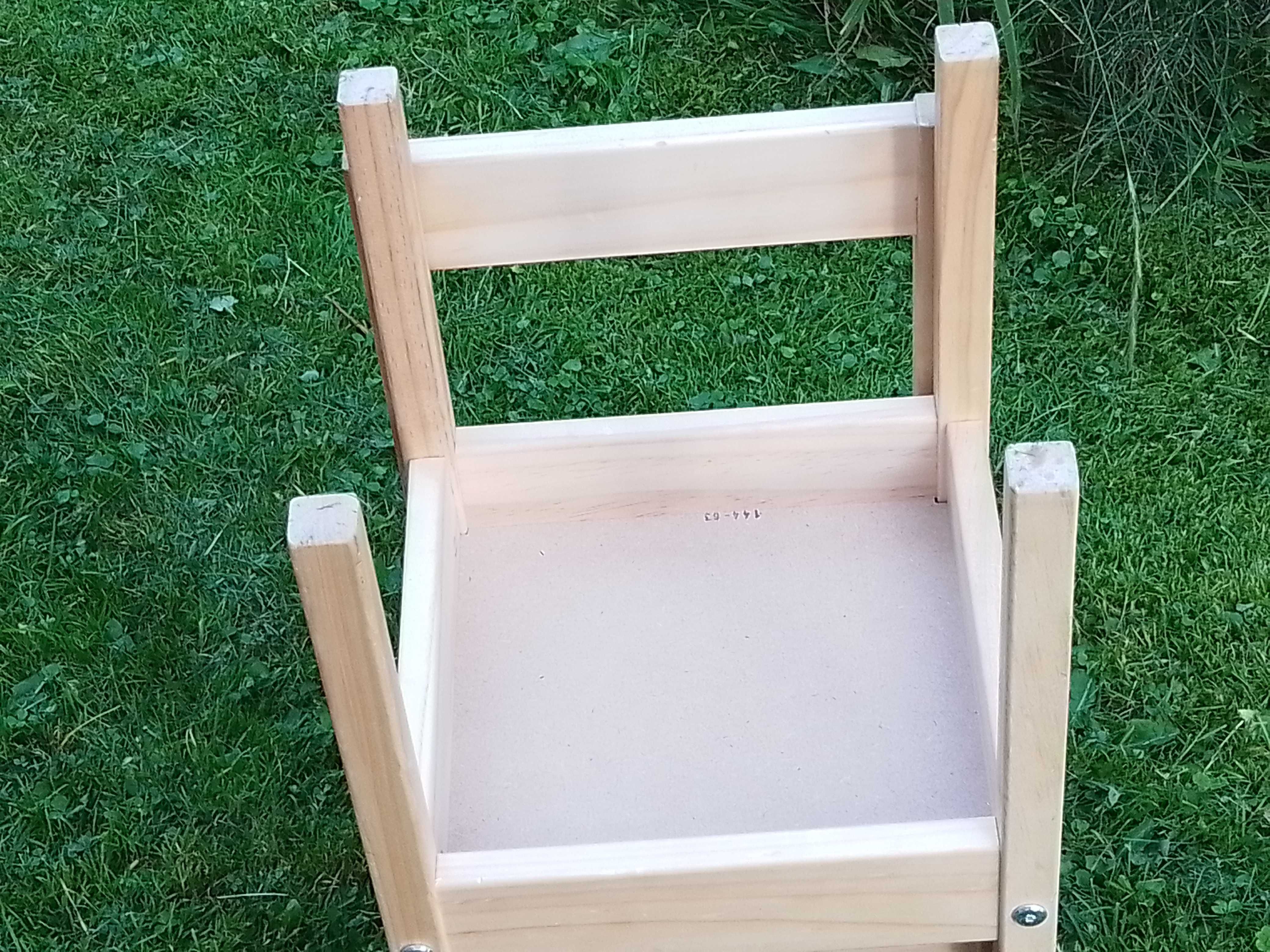 Drewniane , małe krzesełka dla dzieci IKEA - komplet 2 sztuki - bdb !!
