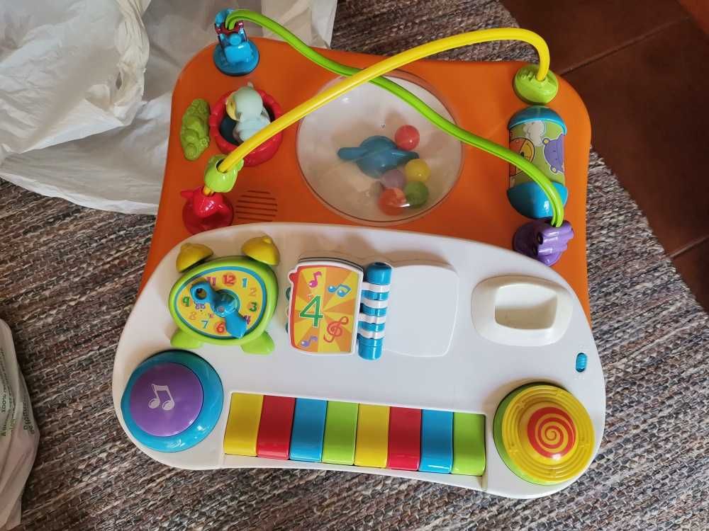 Mesa de aprendizagem - Criança