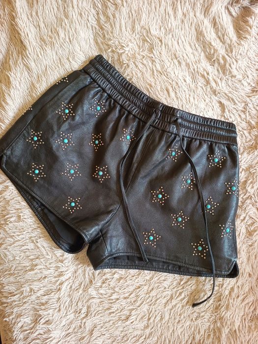 Продам кожаные шорты