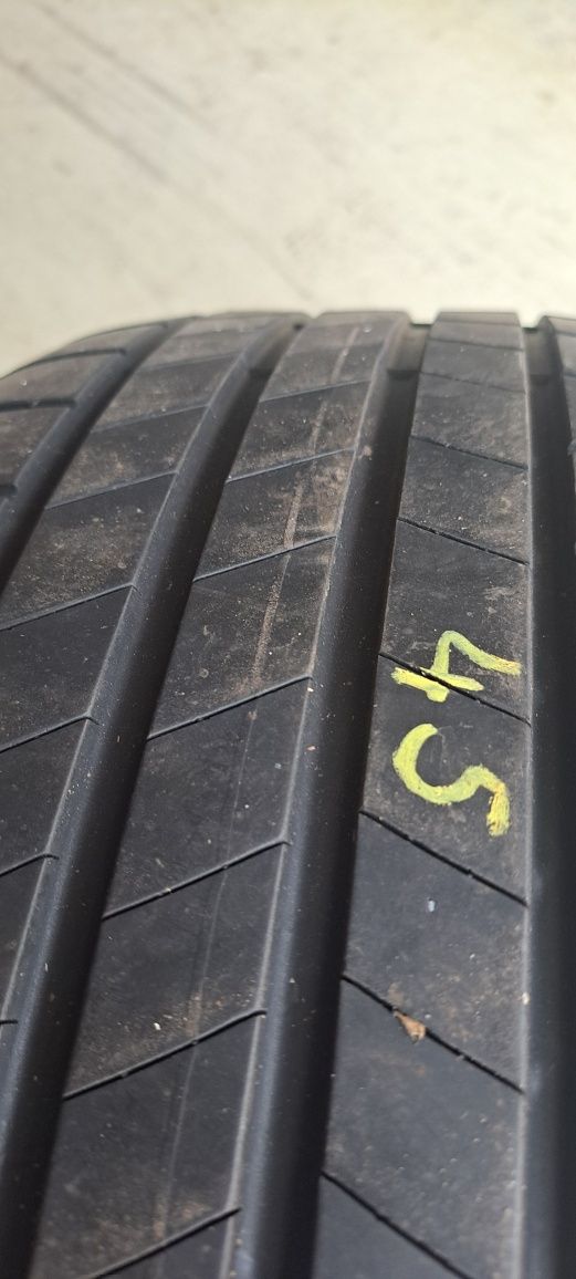 Pneus  225/45/18 Bridgestone