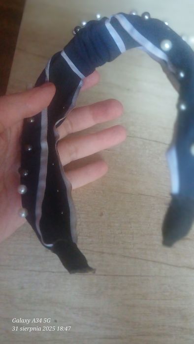 Nowa opaska z perełkami na wlosy
