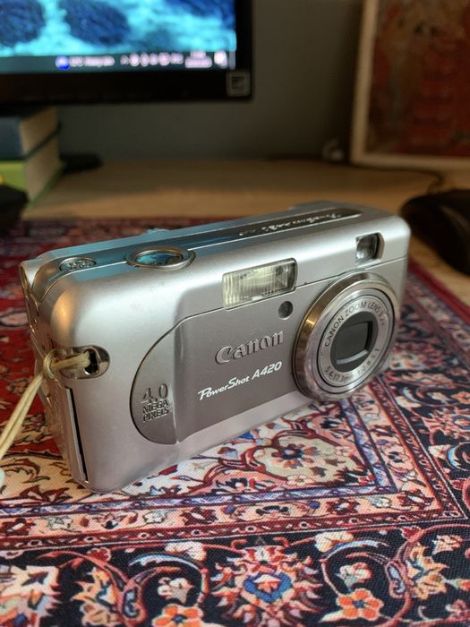 Продам фотоаппарат Canon powershot a420