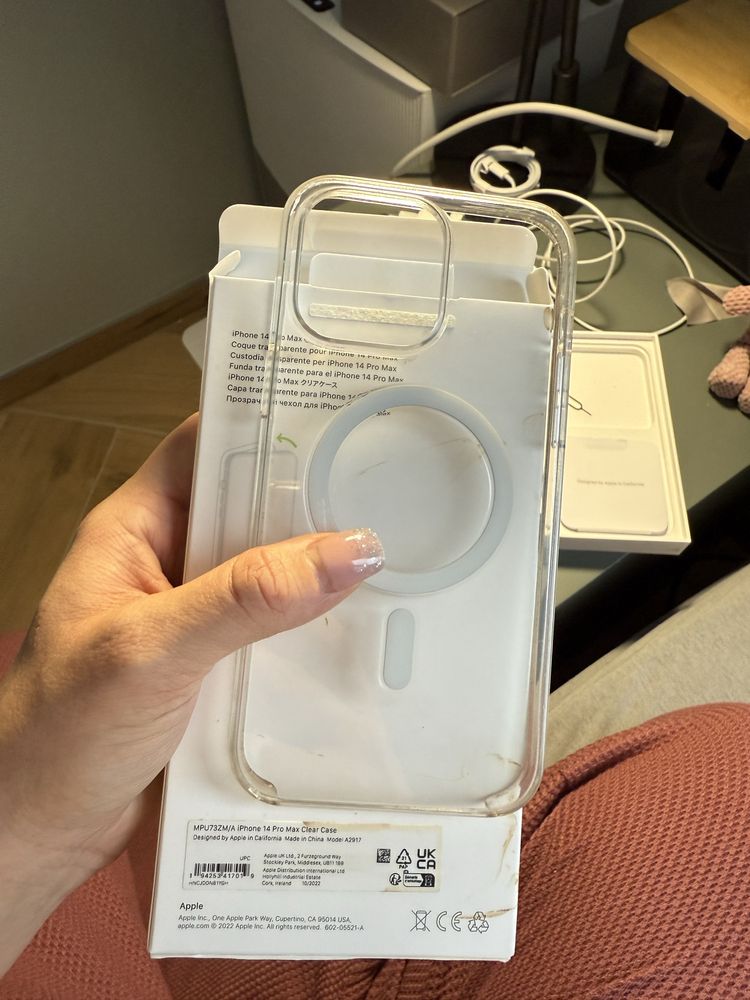 iPhone 14 pro max purple