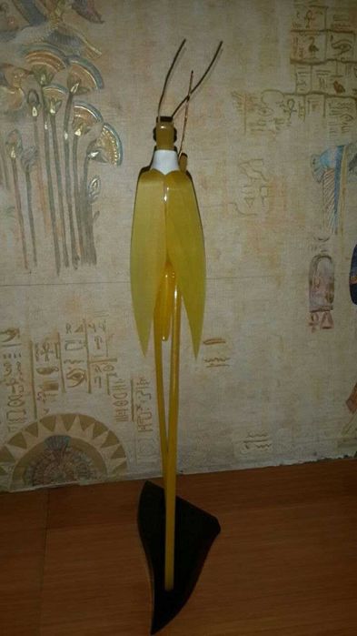 Пластикові фігурки та статуетки