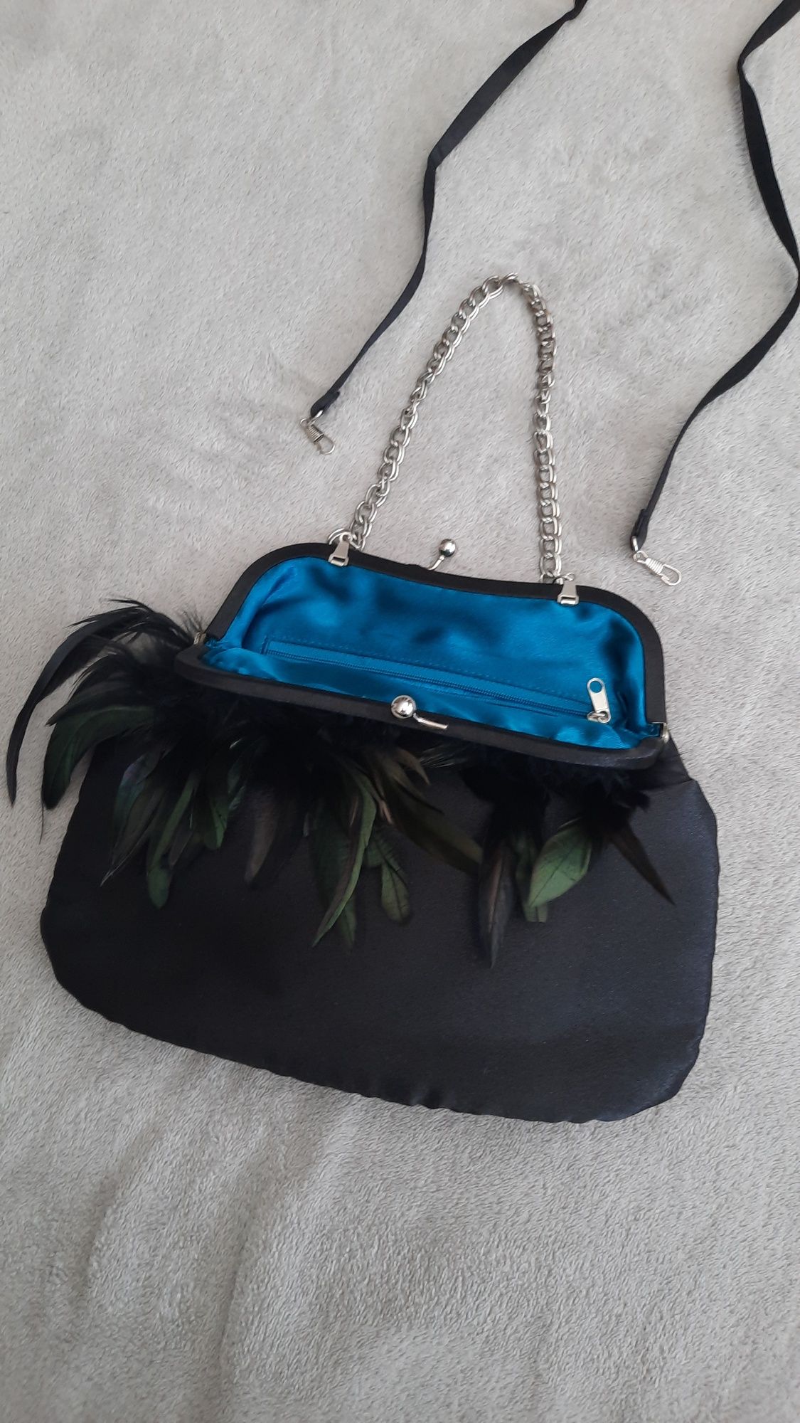 Bolsa com penas Parfois