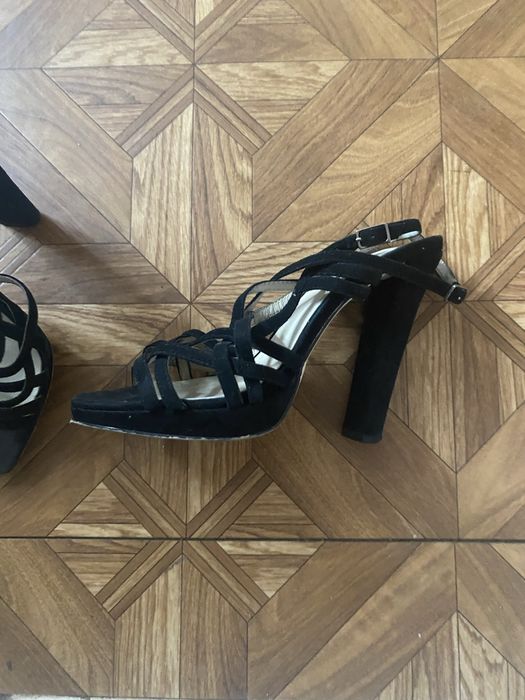 Туфлі 37 замшеві