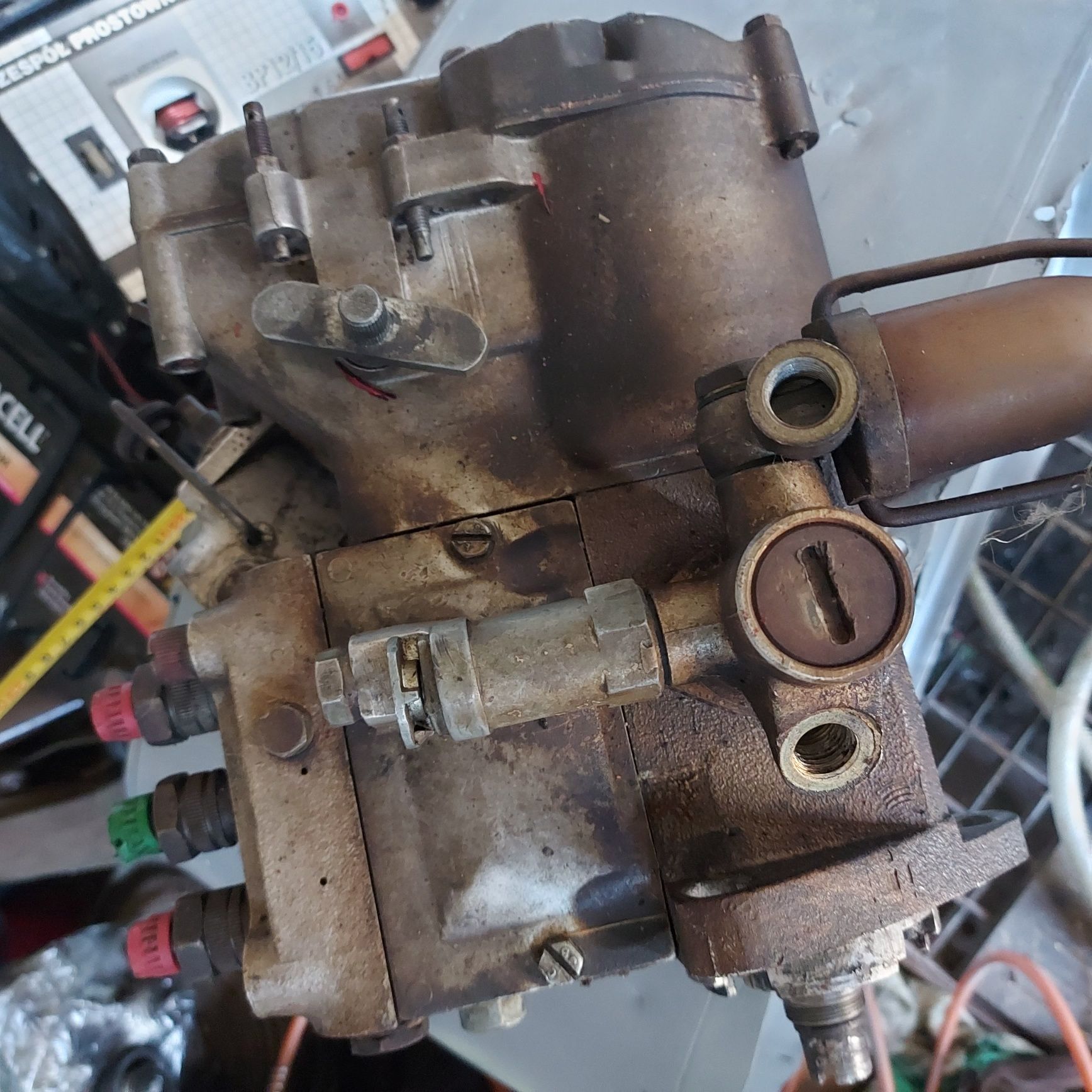 Zetor pompa wtryskowa 4 cylindry