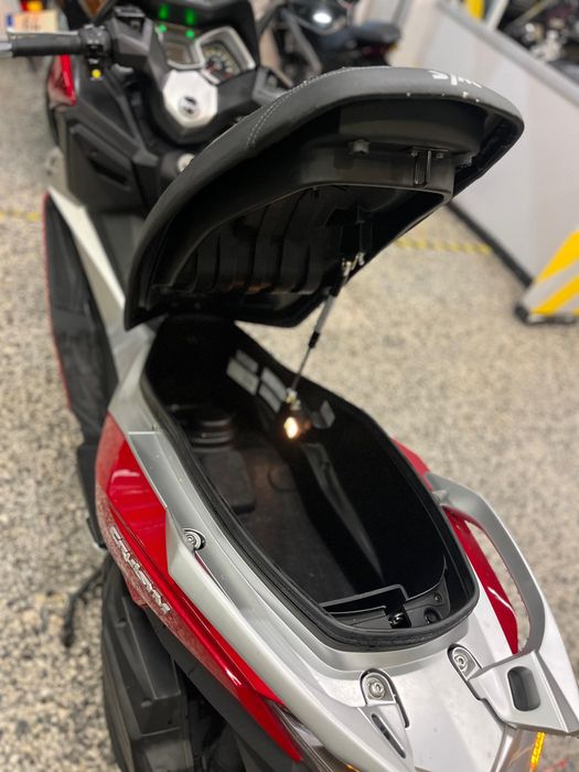 SYM Cruisym 300 de 2019 em Optimo estado, 22000 Kms Distinta, Elegante