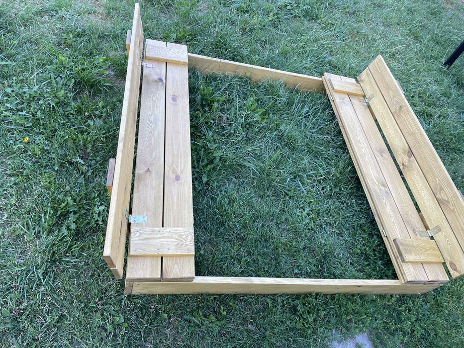 Piaskownica 150x150 z drewna sosnowego