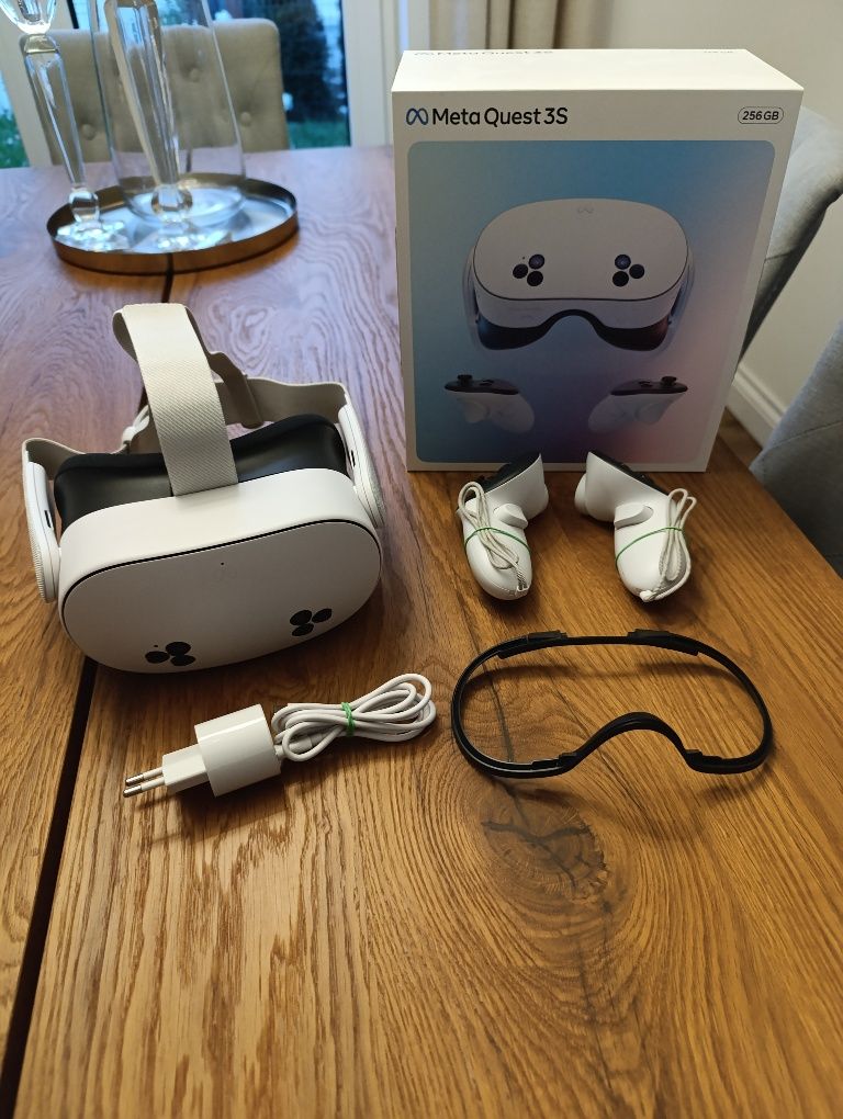 Sprzedam Gogle VR Meta Quest 3s - nowe