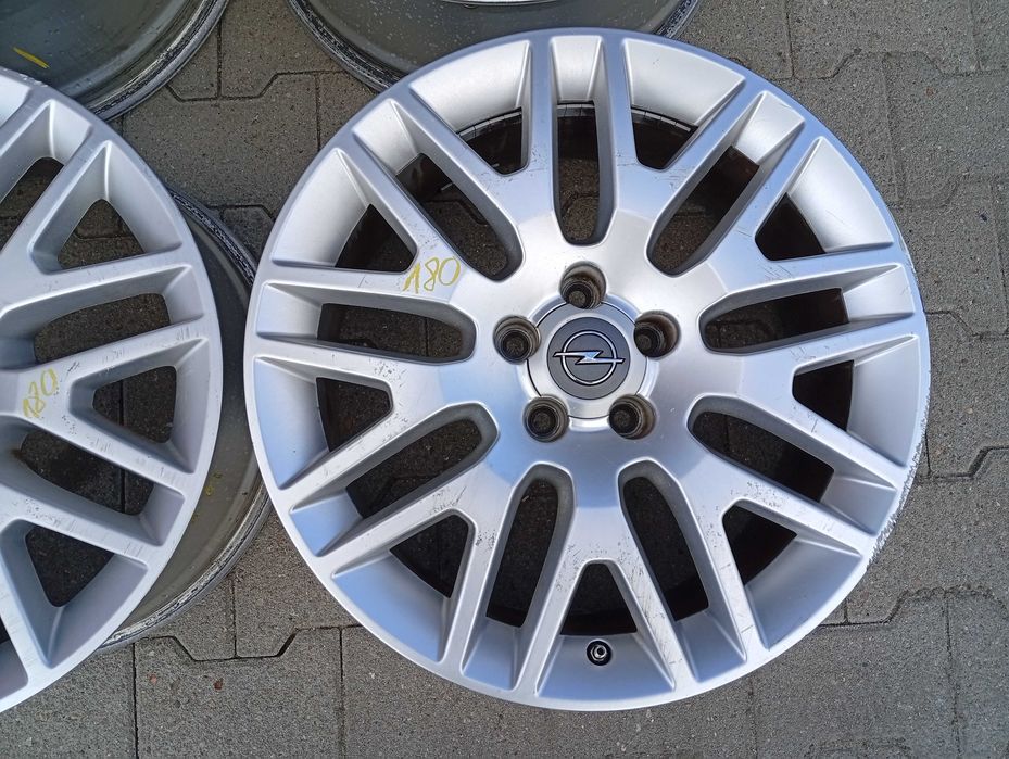 Felgi aluminiowe Opel 5x110 7,5Jx18 ET37 Nr.180