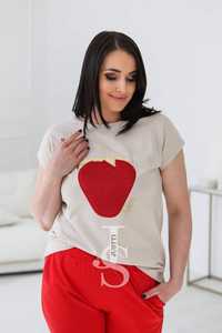 Elegancki t-shirt damski  beżowa z aplikacją truskawki L/XL