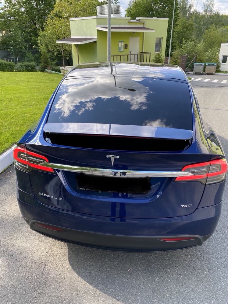 Tesla X 75D 2017