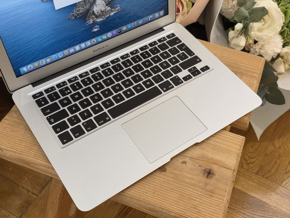 Apple MacBook Air a1466 i5 2013 4/128