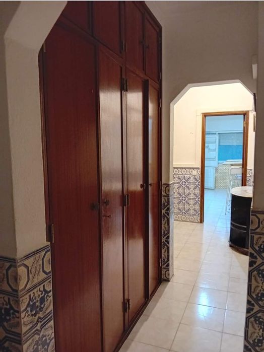 Quarto casal em praceta central de Setubal