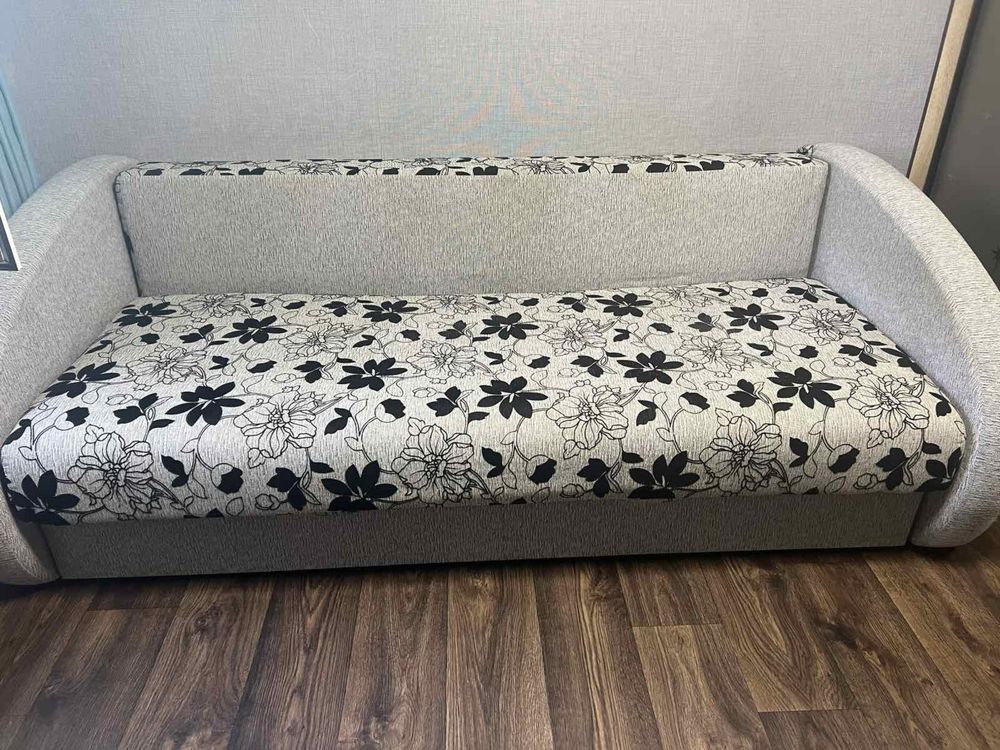 Продам диван раскладной