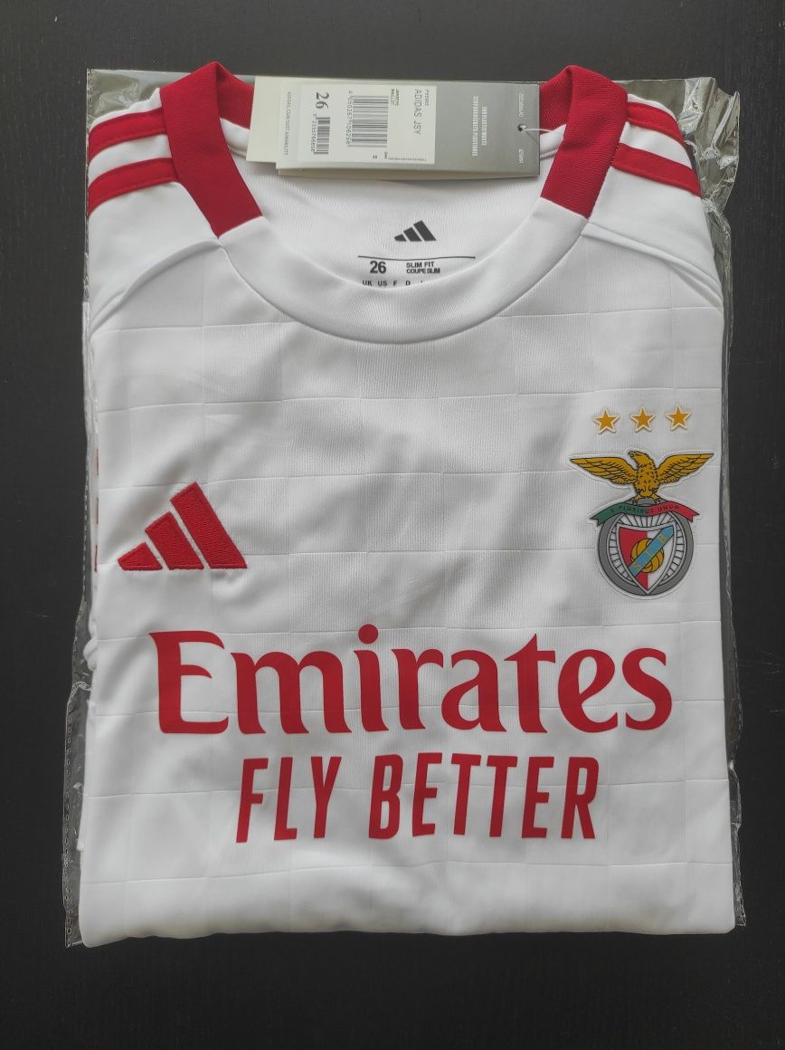 Equipamento Alternativo de criança do Benfica