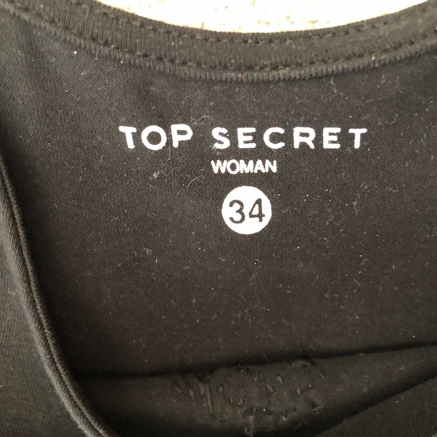 Czarna bluzka z rękawem 3/4 i aplikacją z koralików; Top Secret; 38/M