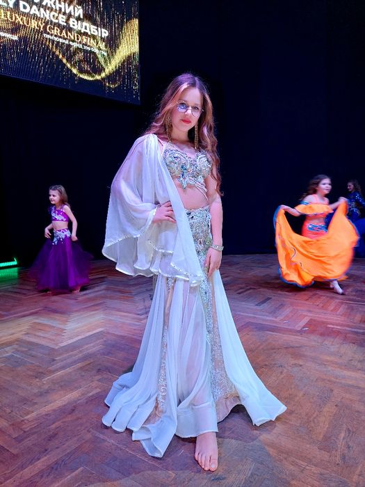 Костюм для східних танців зріст 145-150см на класику, естрадна пісня