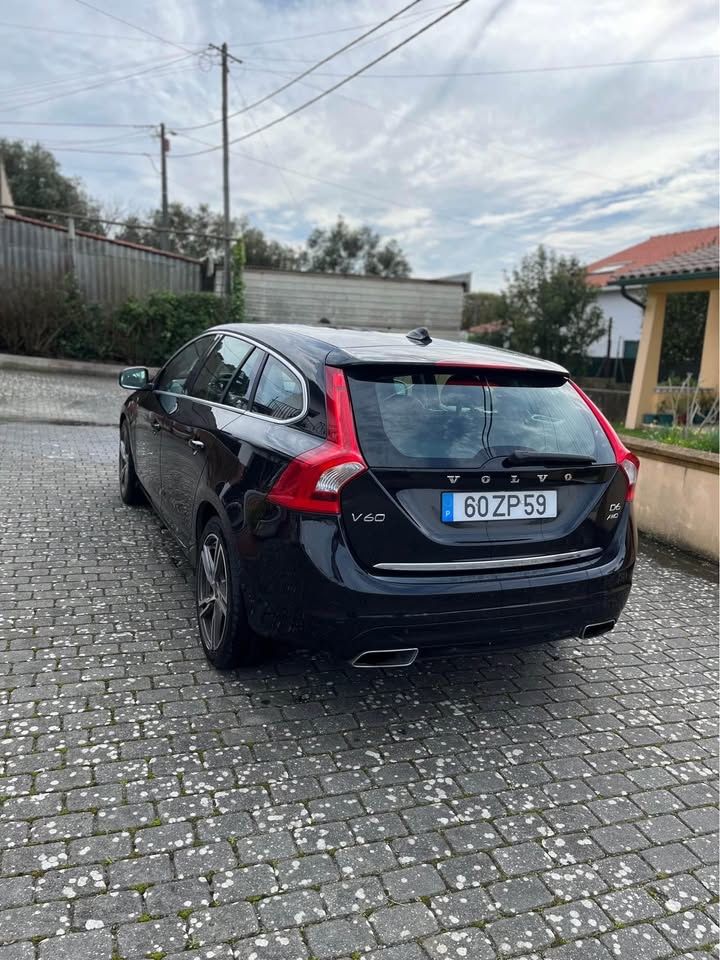 Volvo v60 hybrid