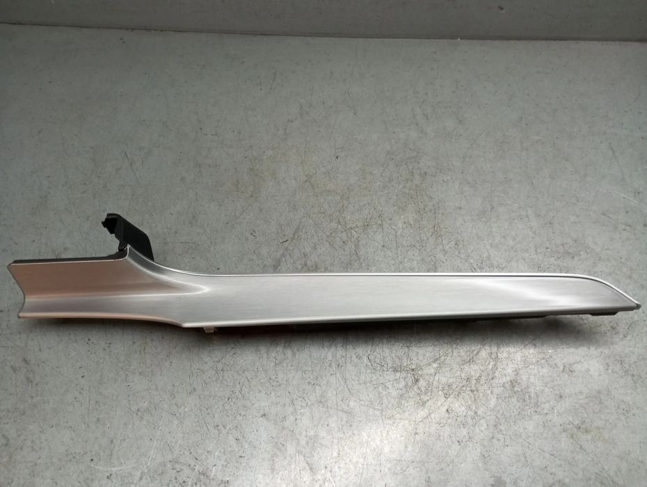 Friso interior MERCEDES-BENZ Classe C (W205)