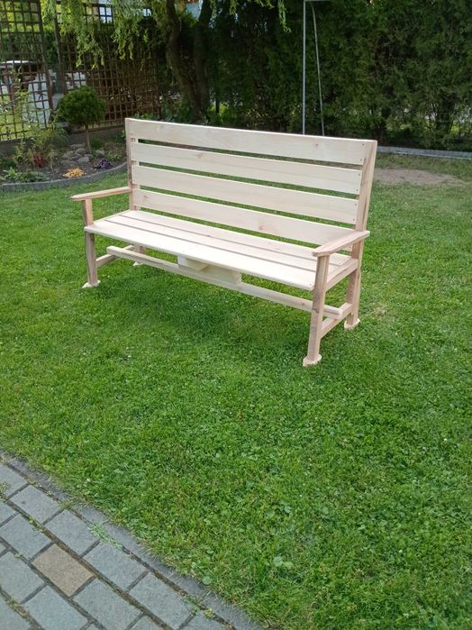 Ławka ogrodowa drewniana