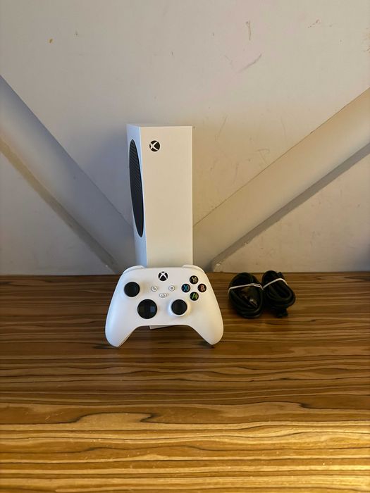 [Xbox] Konsola Xbox Series S + Pad Kontroler