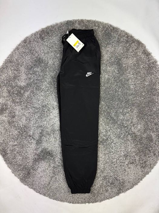 Штани Nike нейлонові