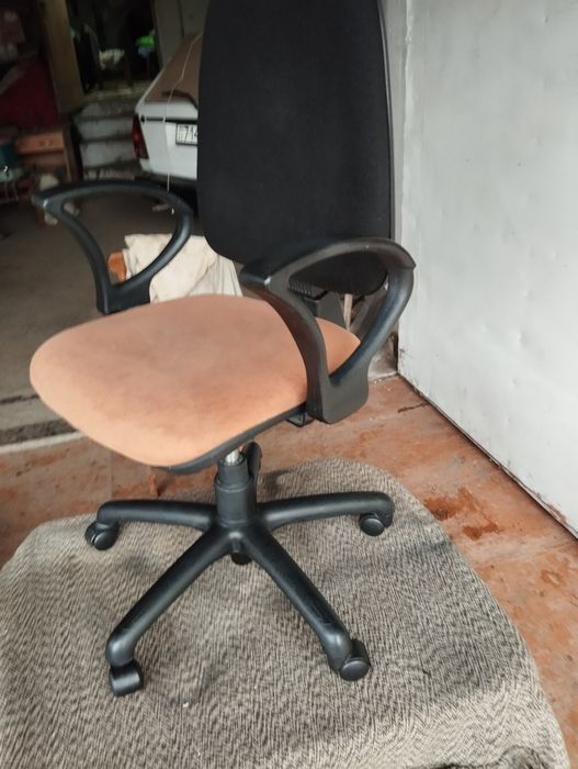 Крісло комп'ютерне