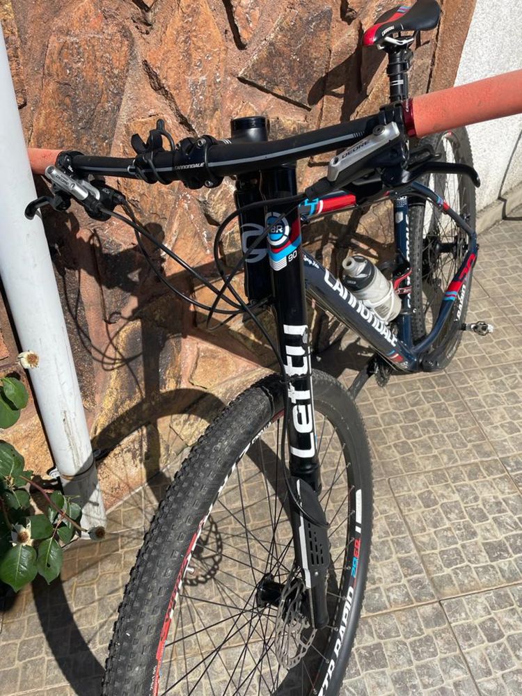 Bicicleta Cannondale roda29 (ano2014)