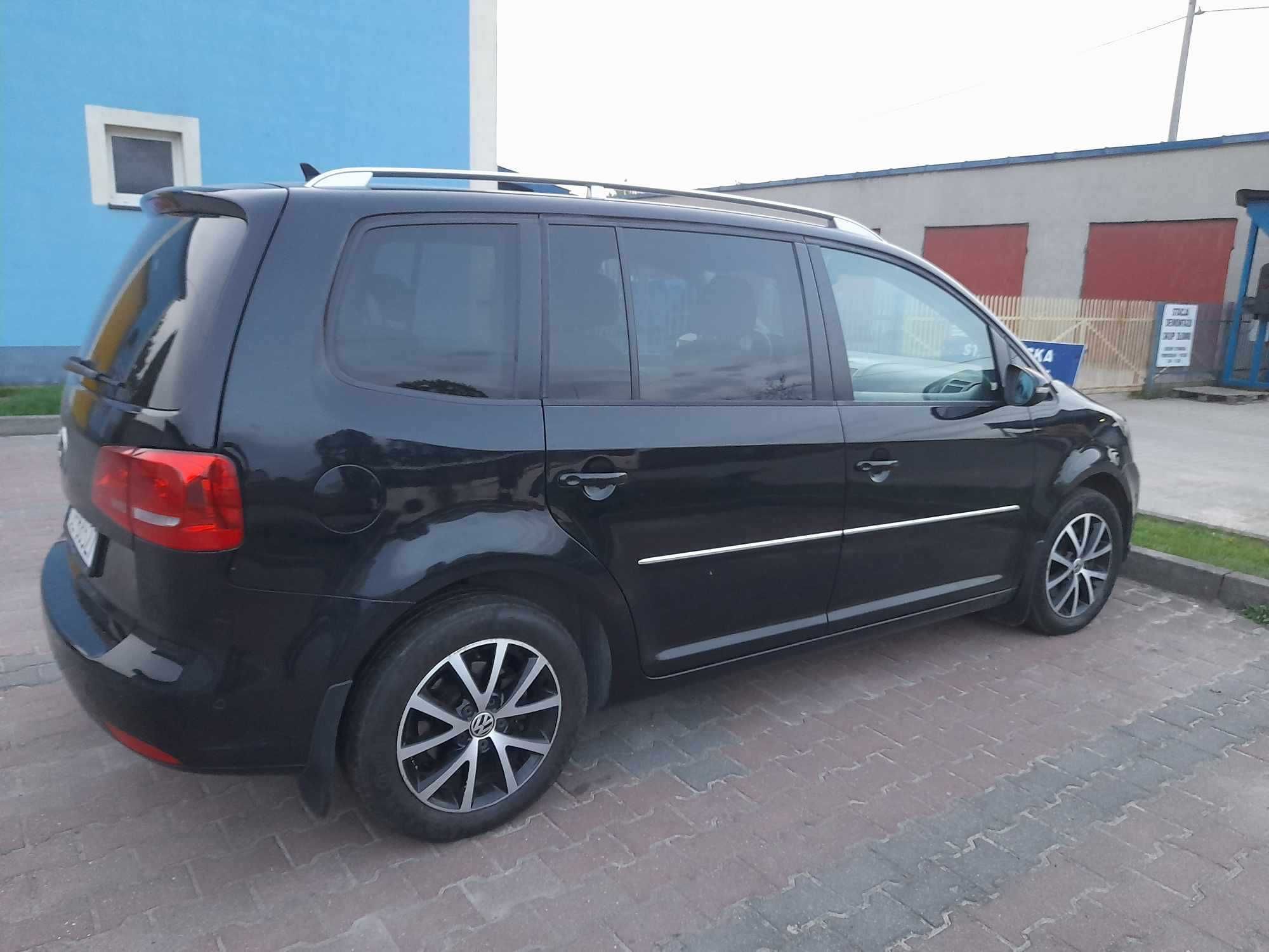 Sprzedam  Volkswagena Touran  2.0 TDI CR