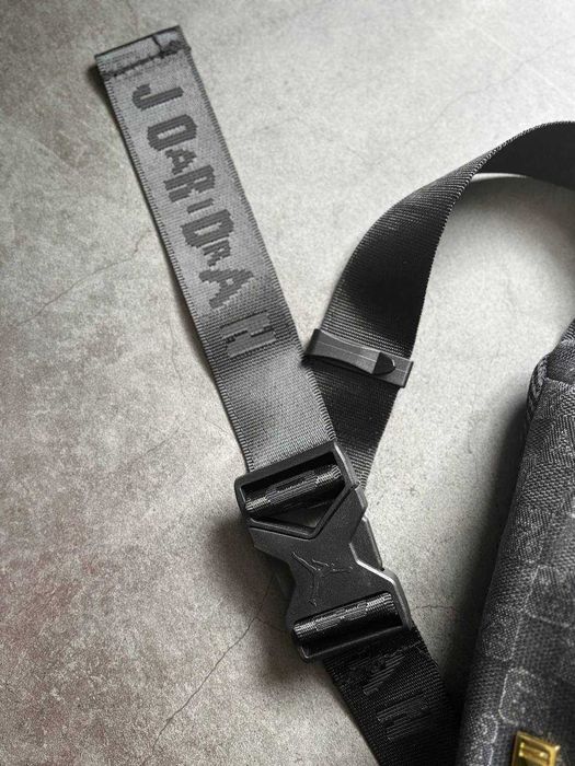 Бананка сумка на пояс Джордан Jordan Сумка через плече Джордан чорна