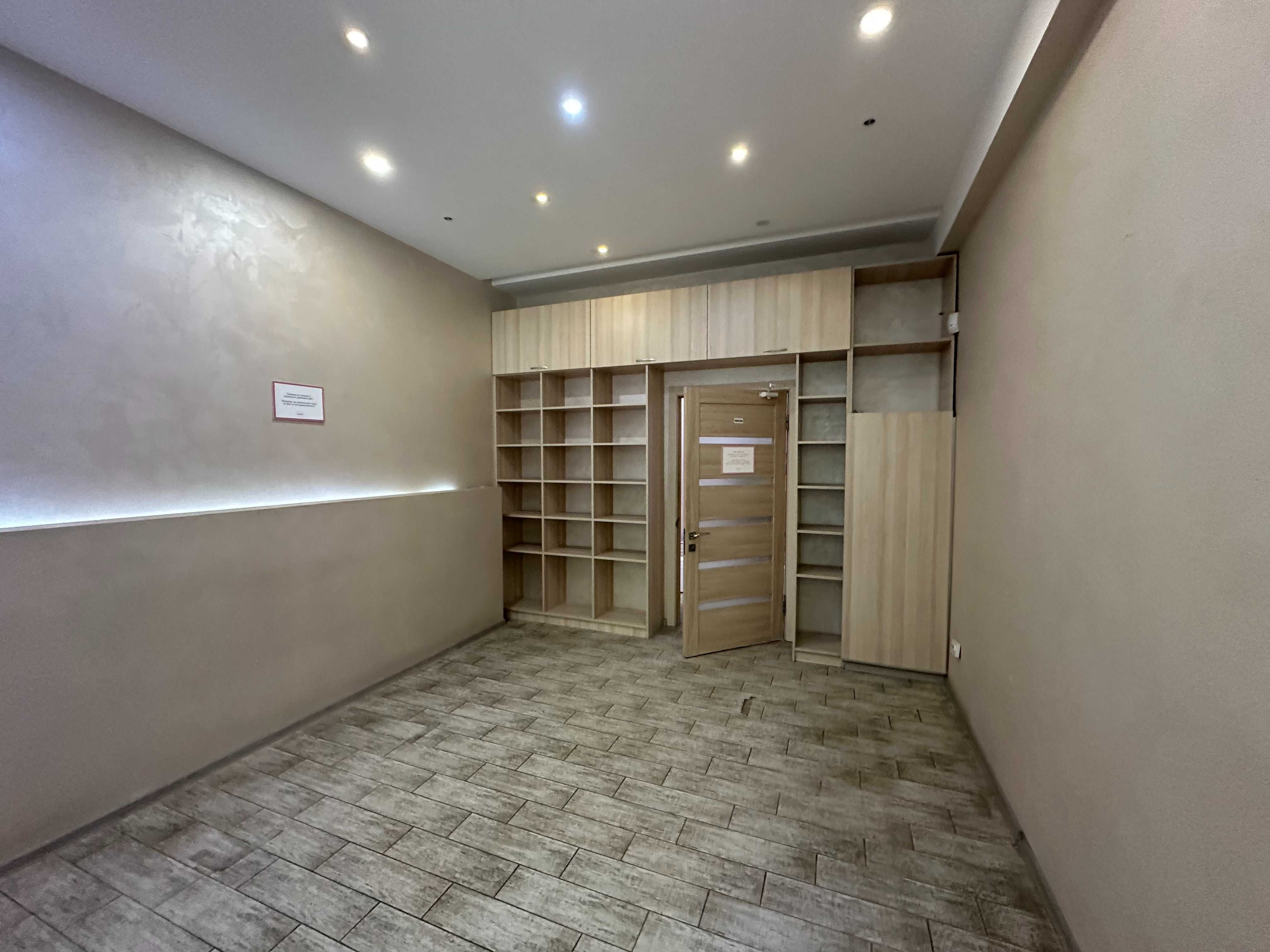 Продаж комерційного приміщення 108 м2 Саксаганського 45