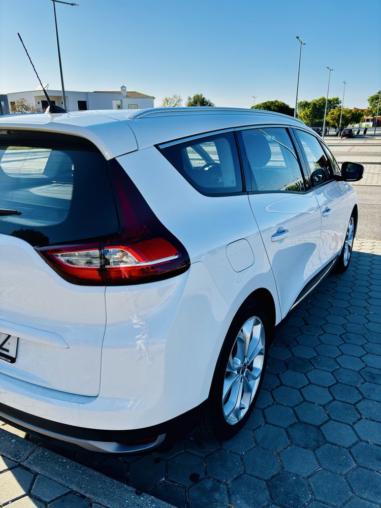 Renault Grand Scenic 7 lugares