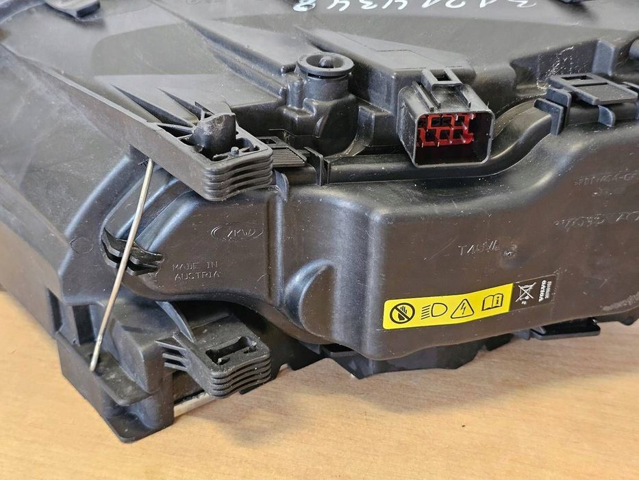 Reflektor prawy xenon volvo XC70 V70 S80 2007--2013 EU
