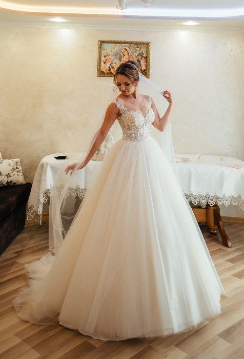 Продаю весільне плаття!!!